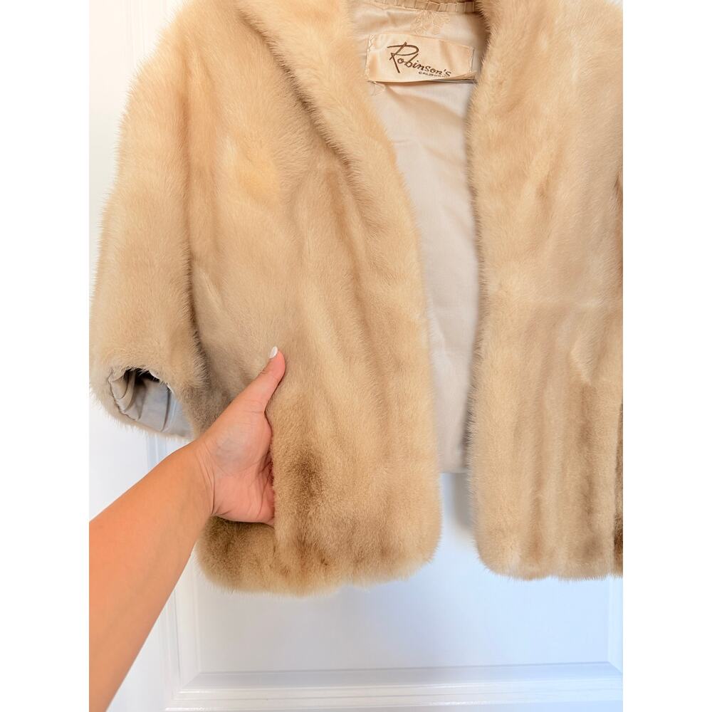 Vintage Robinsons's Luxurious 1960's Emba Pastel Mink Wrap Silk Lining Pockets - Picture 5 of 5